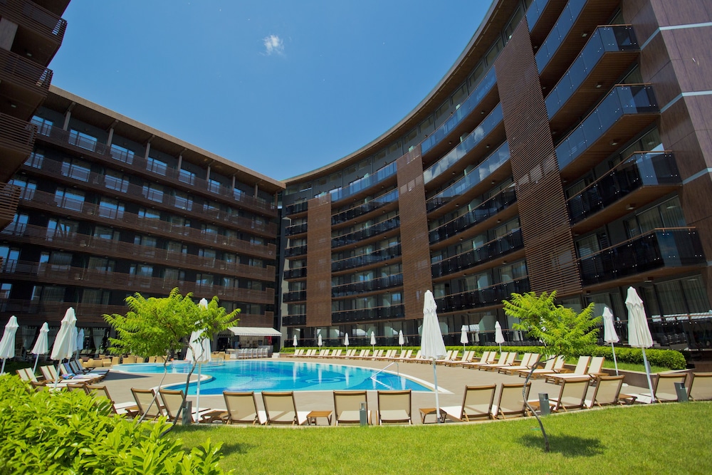 Galeon Residence & SPA Hotel — Swimming pool in Sunny Beach, Burgas Region