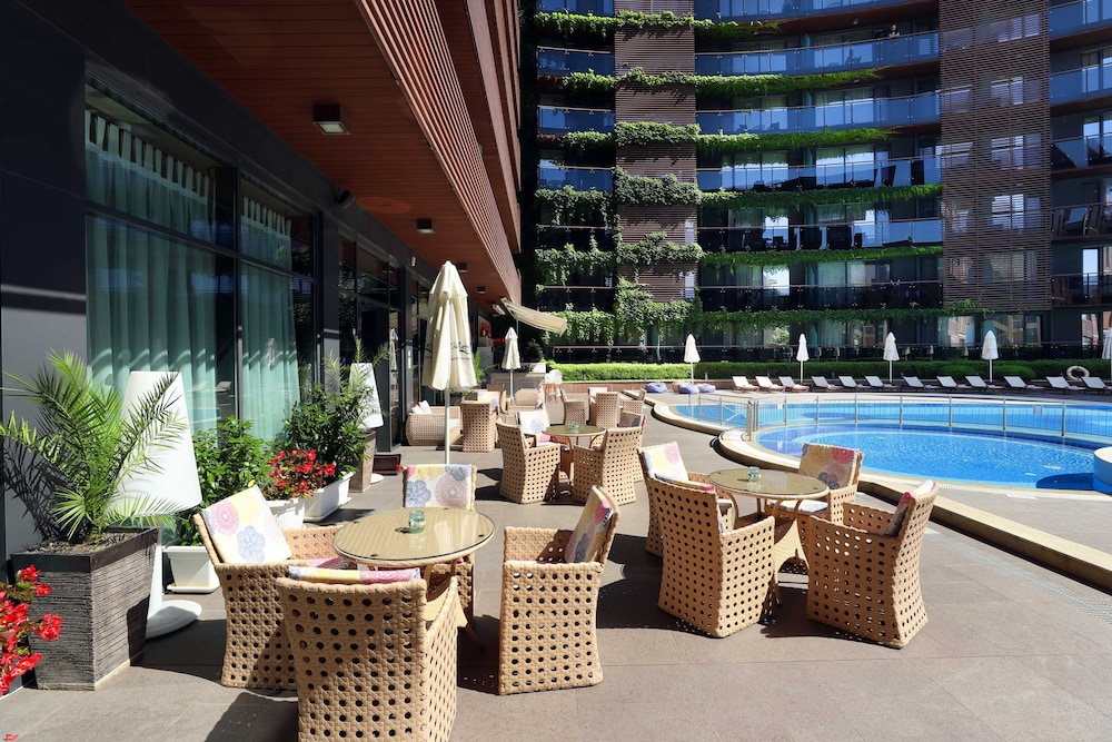 Galeon Residence & SPA Hotel — Swimming pool in Sunny Beach, Burgas Region