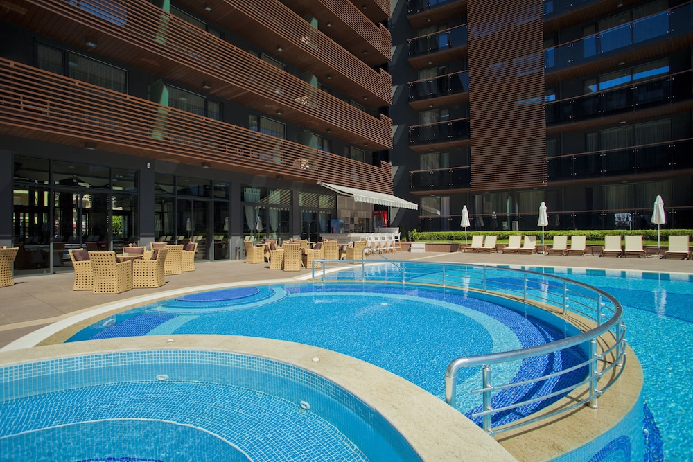 Galeon Residence & SPA Hotel — Swimming pool in Sunny Beach, Burgas Region