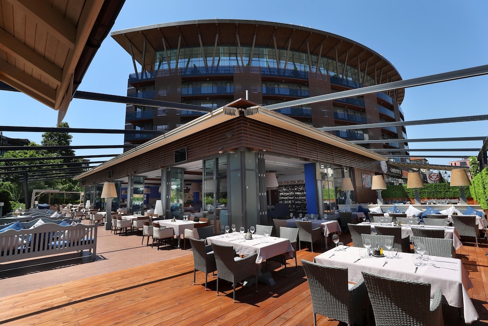 Galeon Residence & SPA Hotel — Restaurant & bars in Sunny Beach, Burgas Region