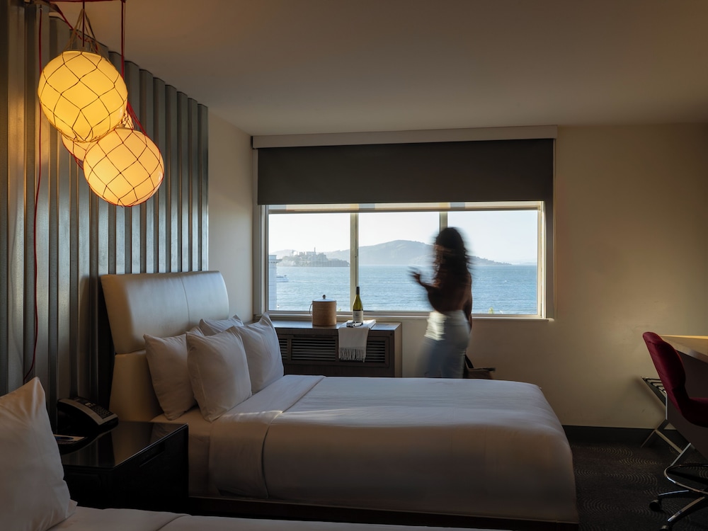 Hotel Zephyr San Francisco — Hotel rooms in San Francisco, California