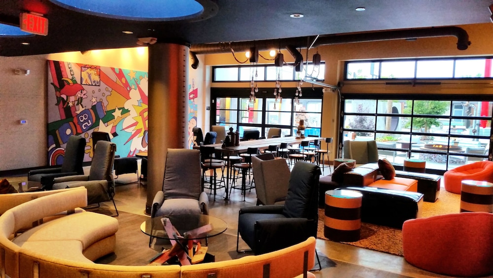 Hotel Zephyr San Francisco — Restaurant & bars in San Francisco, California