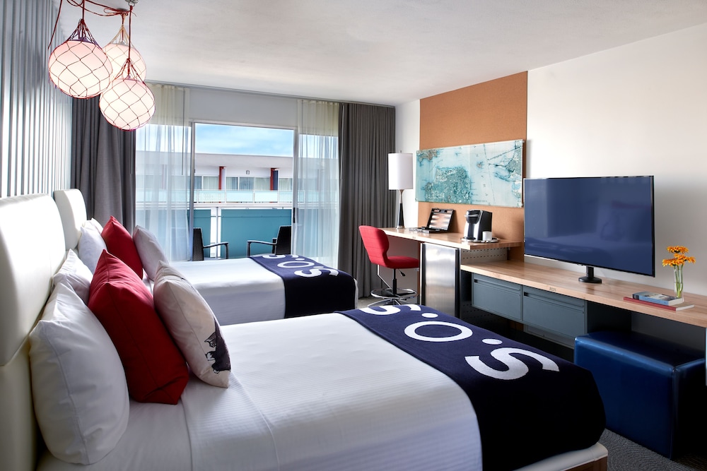 Hotel Zephyr San Francisco — Hotel rooms in San Francisco, California