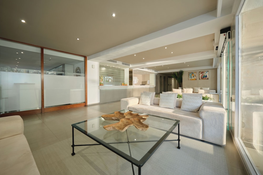 BQ Apolo Hotel — Hotel building in Playa de Palma, Balearic Islands