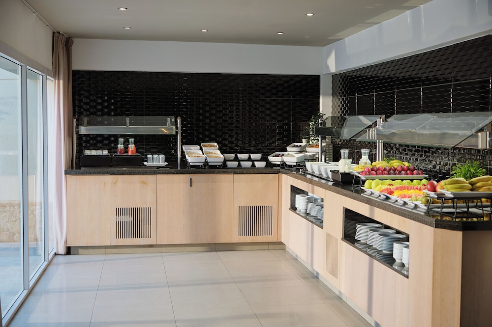 BQ Apolo Hotel — Restaurant & bars in Playa de Palma, Balearic Islands