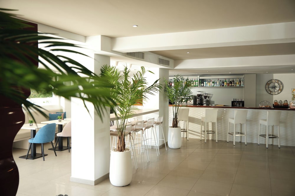 BQ Apolo Hotel — Restaurant & bars in Playa de Palma, Balearic Islands