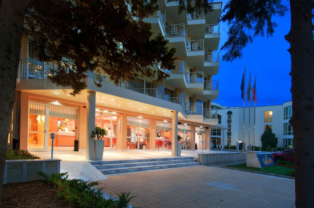 Karlovo Hotel — Hotel building in Sunny Beach, Burgas Region