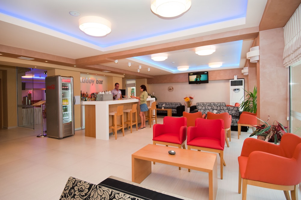 Karlovo Hotel — Restaurant & bars in Sunny Beach, Burgas Region
