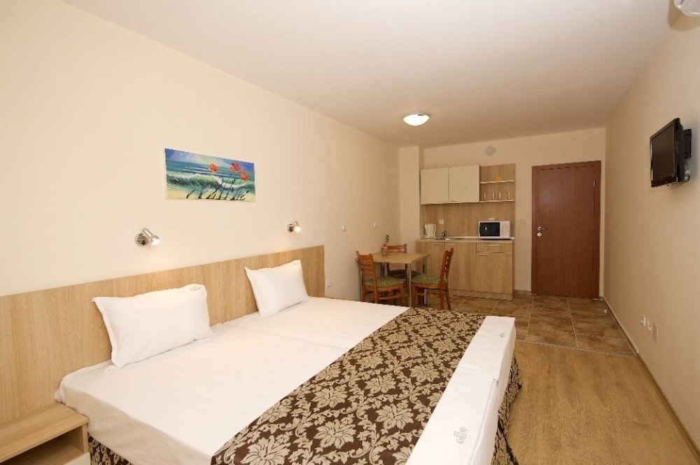 Karlovo Hotel — Hotel rooms in Sunny Beach, Burgas Region