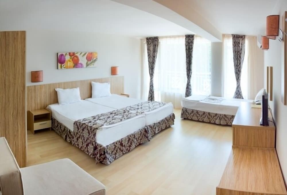 Karlovo Hotel — Hotel rooms in Sunny Beach, Burgas Region
