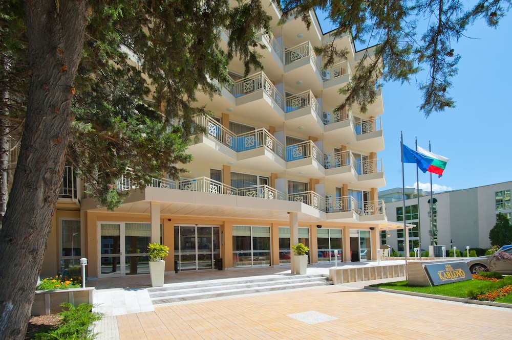 Karlovo Hotel — Hotel building in Sunny Beach, Burgas Region