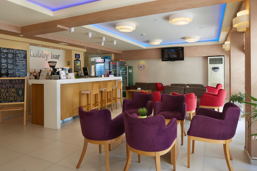 Karlovo Hotel — Restaurant & bars in Sunny Beach, Burgas Region