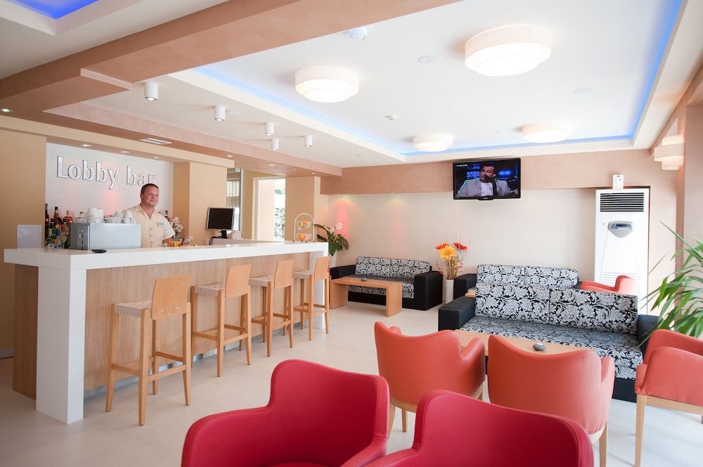 Karlovo Hotel — Restaurant & bars in Sunny Beach, Burgas Region