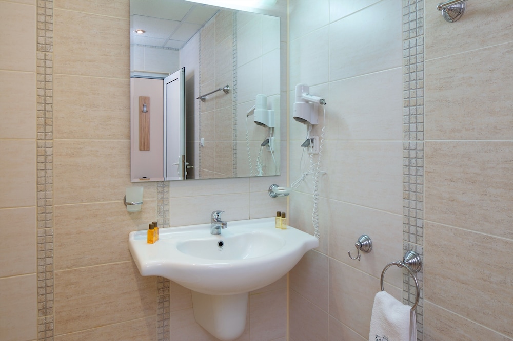 Karlovo Hotel — Hotel rooms in Sunny Beach, Burgas Region