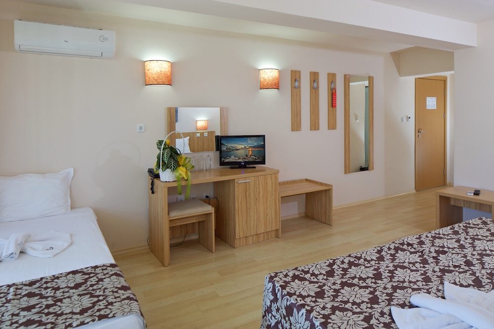 Karlovo Hotel — Hotel rooms in Sunny Beach, Burgas Region