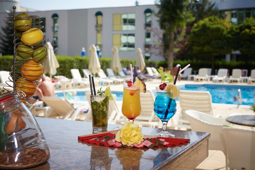 Karlovo Hotel — Restaurant & bars in Sunny Beach, Burgas Region