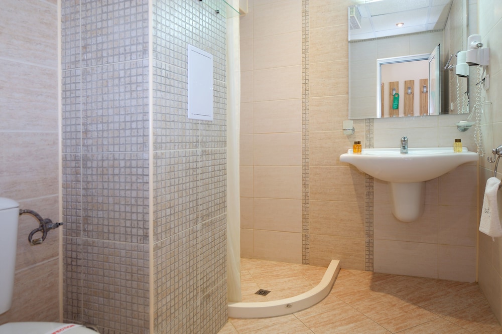 Karlovo Hotel — Hotel rooms in Sunny Beach, Burgas Region