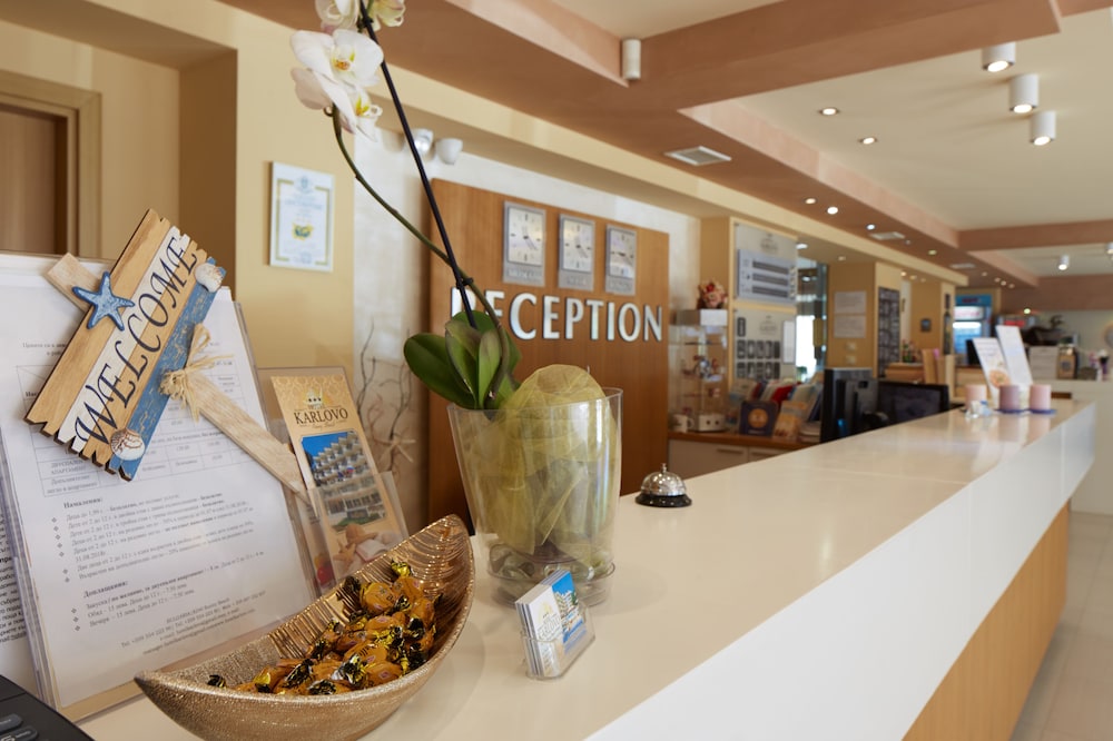 Karlovo Hotel — Hotel building in Sunny Beach, Burgas Region