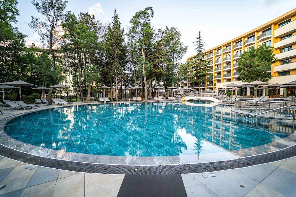 HVD Club Hotel Bor - Ultra All Inclusive — Swimming pool in Sunny Beach, Burgas Region