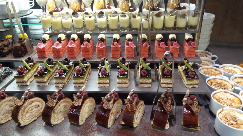 HVD Club Hotel Bor - Ultra All Inclusive — Restaurant & bars in Sunny Beach, Burgas Region