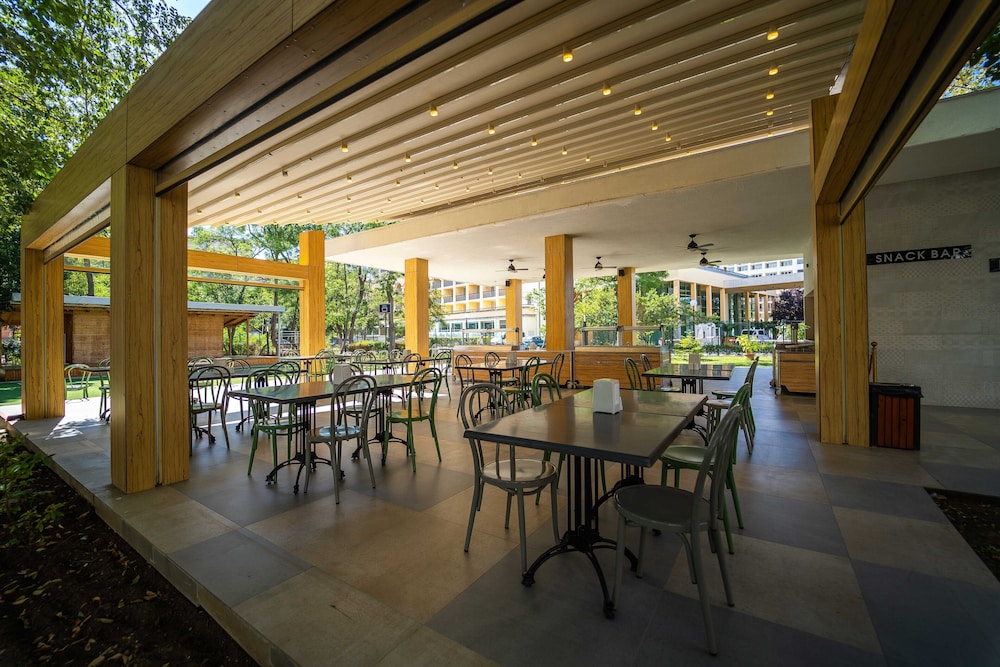HVD Club Hotel Bor - Ultra All Inclusive — Restaurant & bars in Sunny Beach, Burgas Region