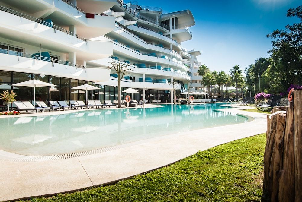 Senator Banús Adults Recomended - zdjęcie 2