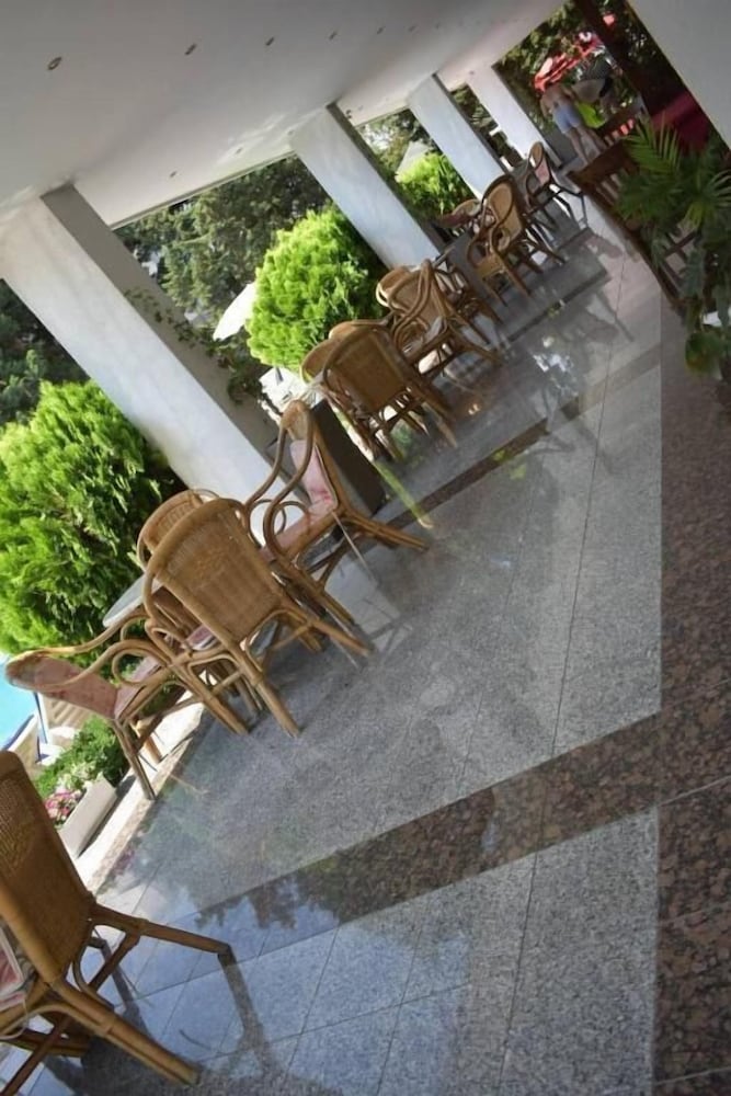 Hotel Klisura — Restaurant & bars in Sunny Beach, Burgas Region