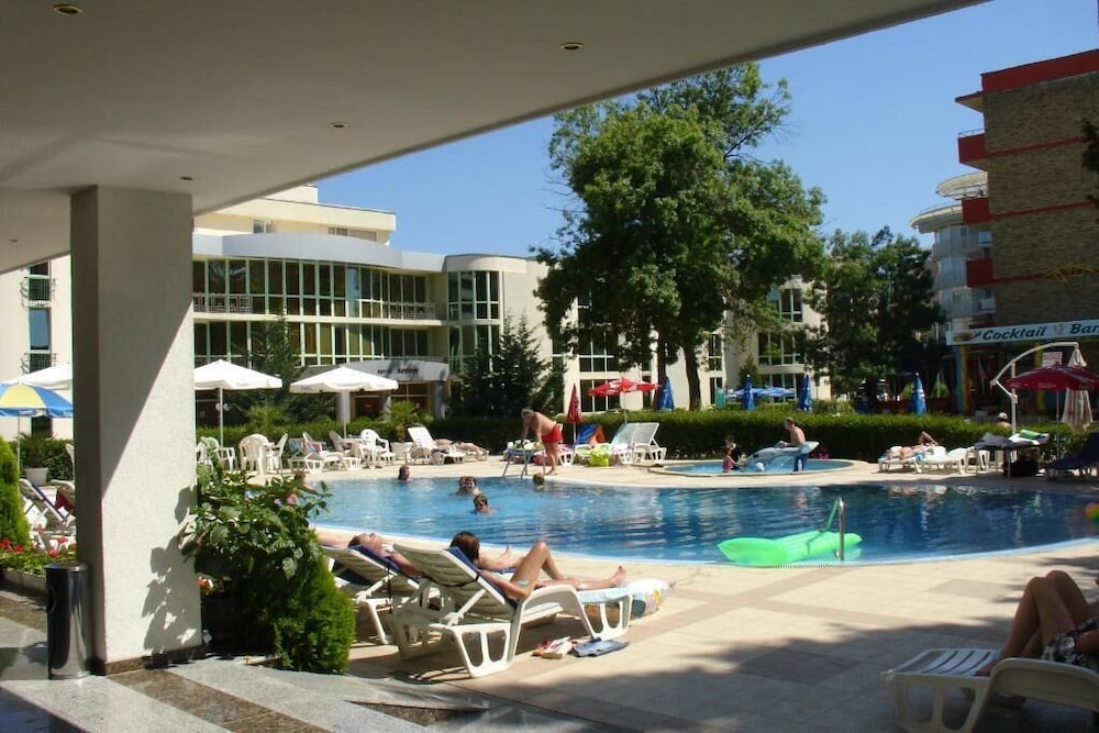 Hotel Klisura — Swimming pool in Sunny Beach, Burgas Region