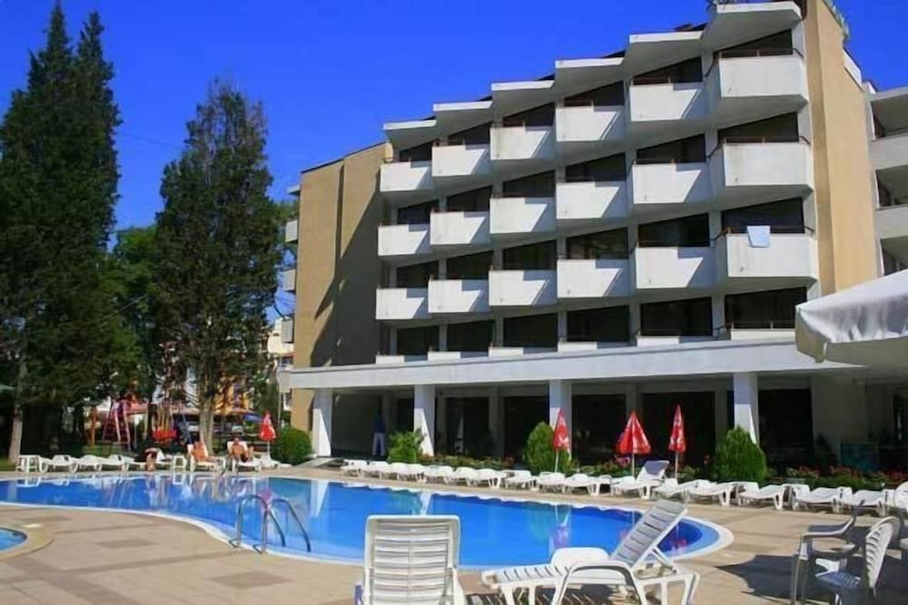 Hotel Klisura — Swimming pool in Sunny Beach, Burgas Region