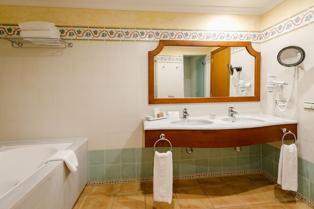 La Quinta Menorca by Portblue Boutique — Hotel rooms in Cala'n Bosch, Balearic Islands