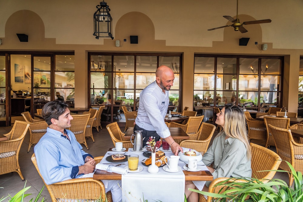 La Quinta Menorca by Portblue Boutique — Restaurant & bars in Cala'n Bosch, Balearic Islands
