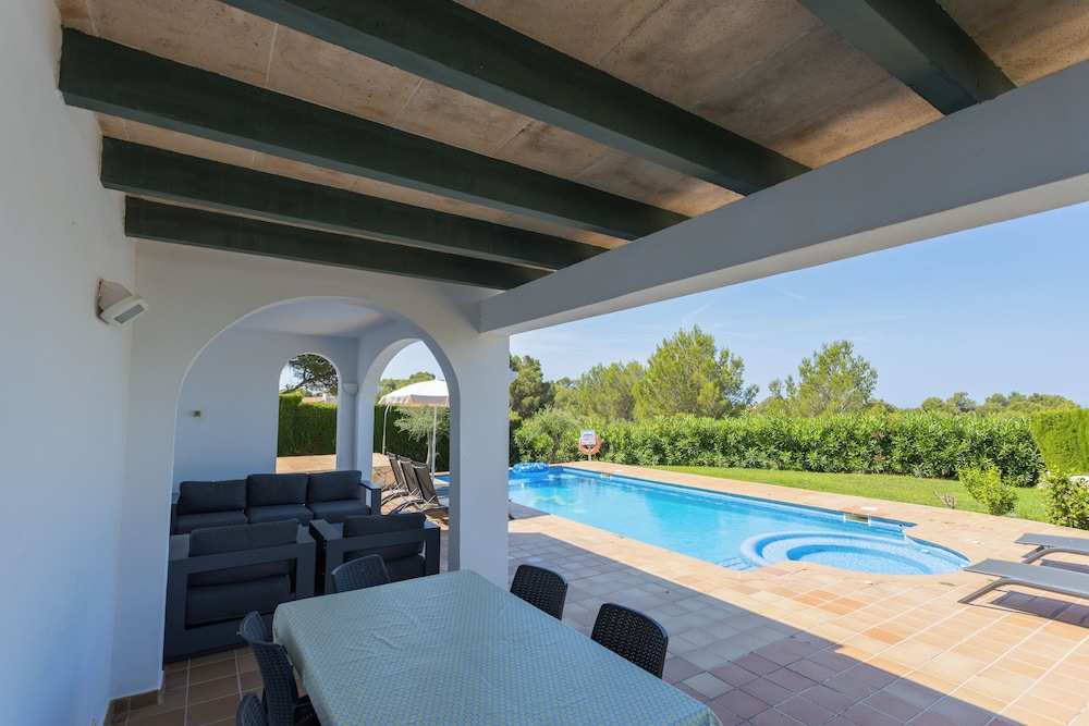 Villas Finesse — Swimming pool in Son Bou, Balearic Islands