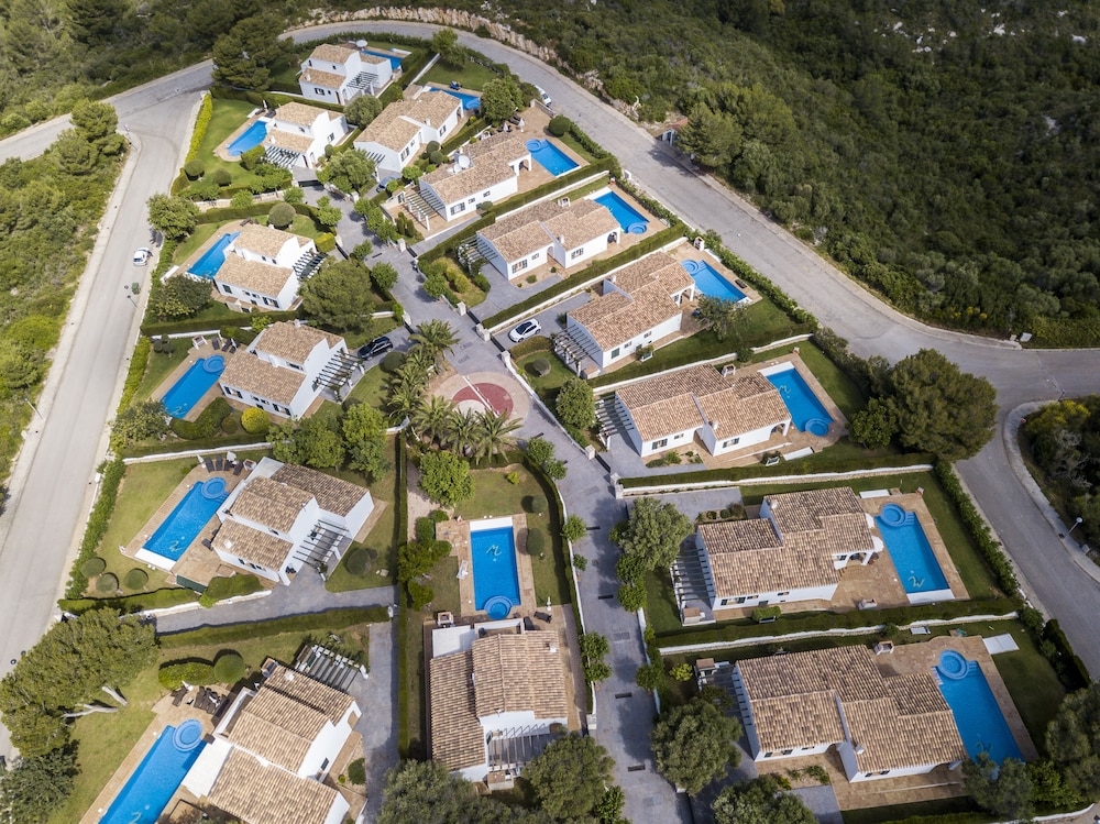 Villas Finesse — Swimming pool in Son Bou, Balearic Islands