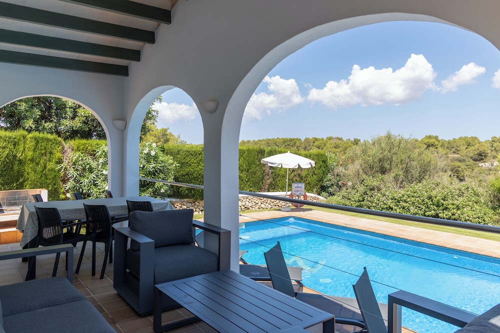Villas Finesse — Swimming pool in Son Bou, Balearic Islands