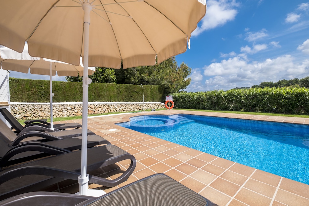 Villas Finesse — Swimming pool in Son Bou, Balearic Islands