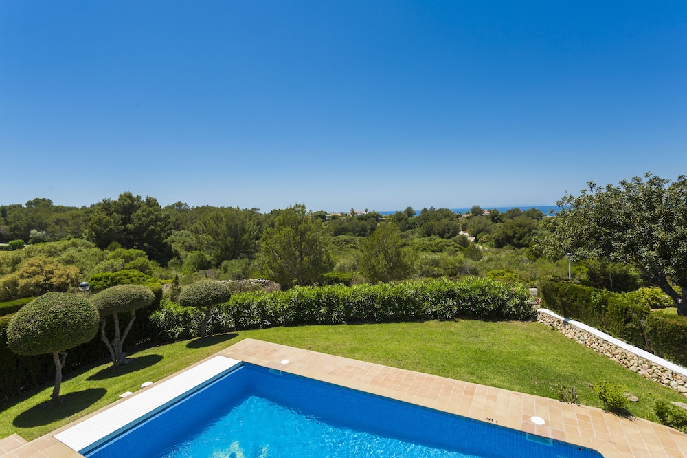 Villas Finesse — Swimming pool in Son Bou, Balearic Islands