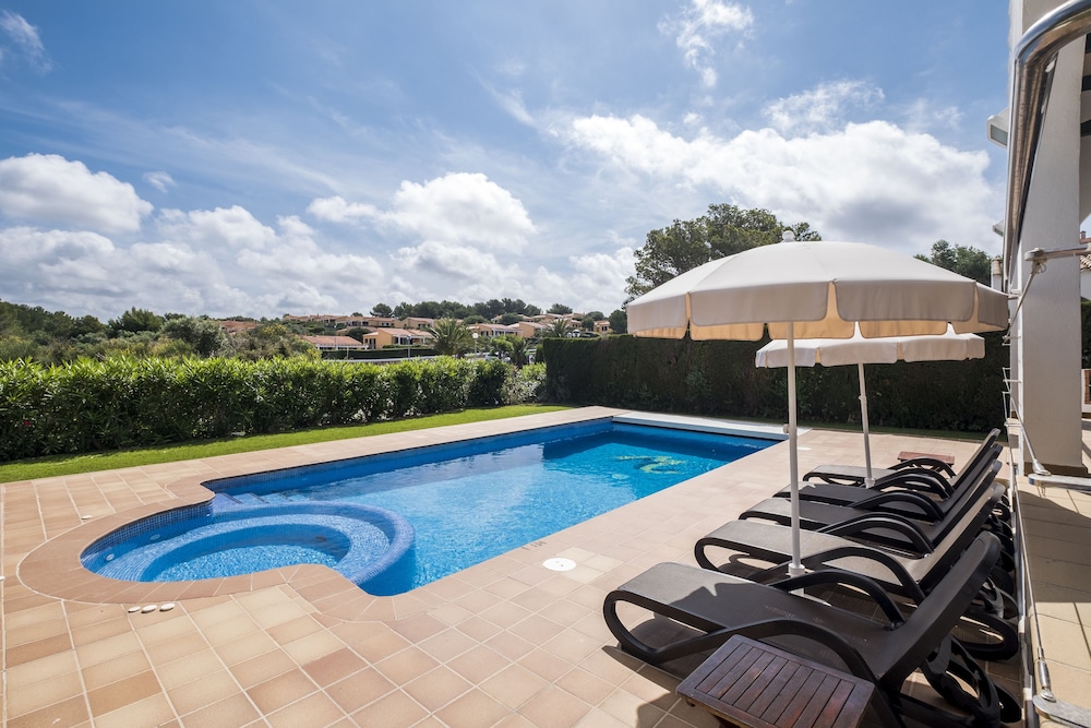 Villas Finesse — Swimming pool in Son Bou, Balearic Islands