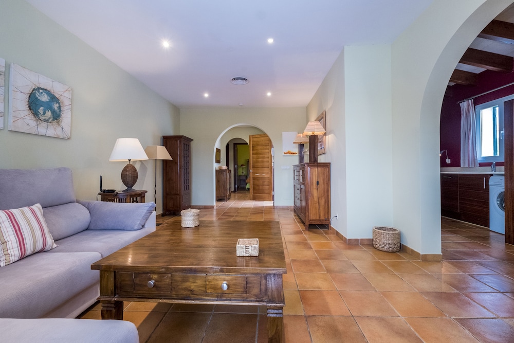 Villas Finesse — Hotel rooms in Son Bou, Balearic Islands