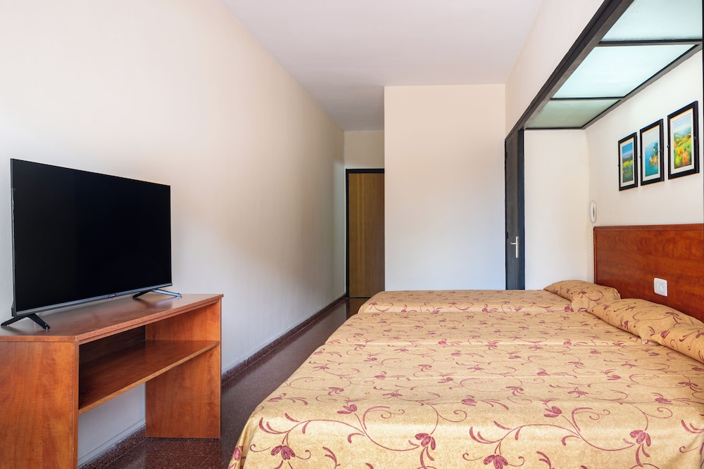 htop Palm Beach & SPA — Hotel rooms in Lloret de Mar, Catalonia