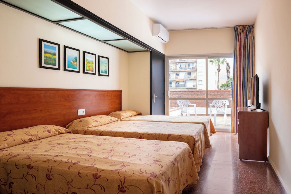 htop Palm Beach & SPA — Hotel rooms in Lloret de Mar, Catalonia