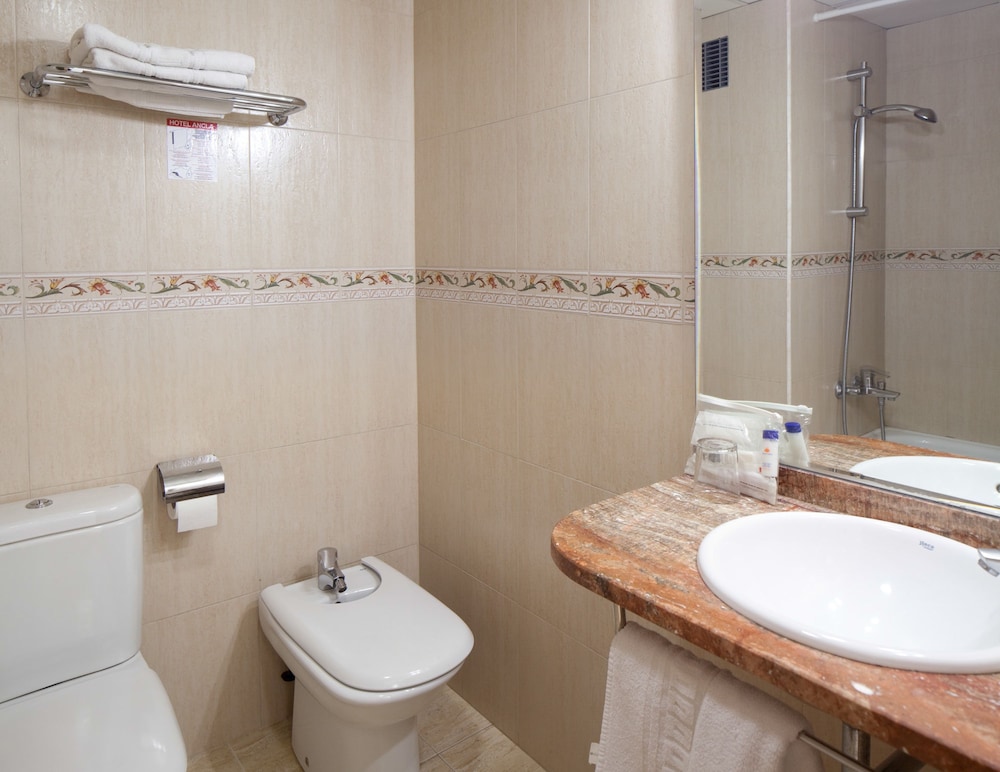 htop Palm Beach & SPA — Hotel rooms in Lloret de Mar, Catalonia