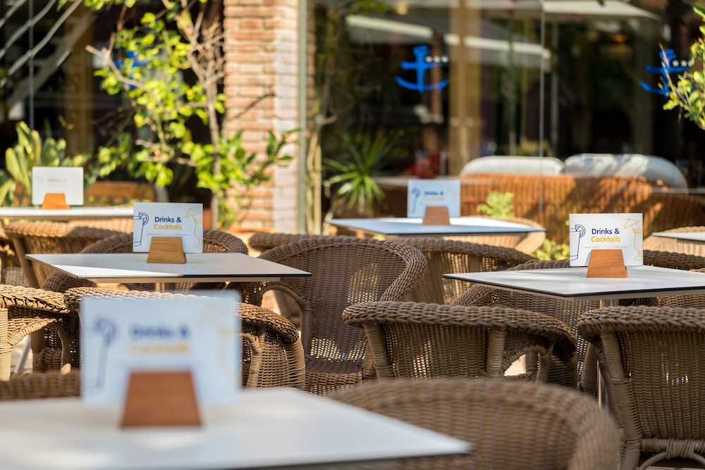 htop Palm Beach & SPA — Restaurant & bars in Lloret de Mar, Catalonia