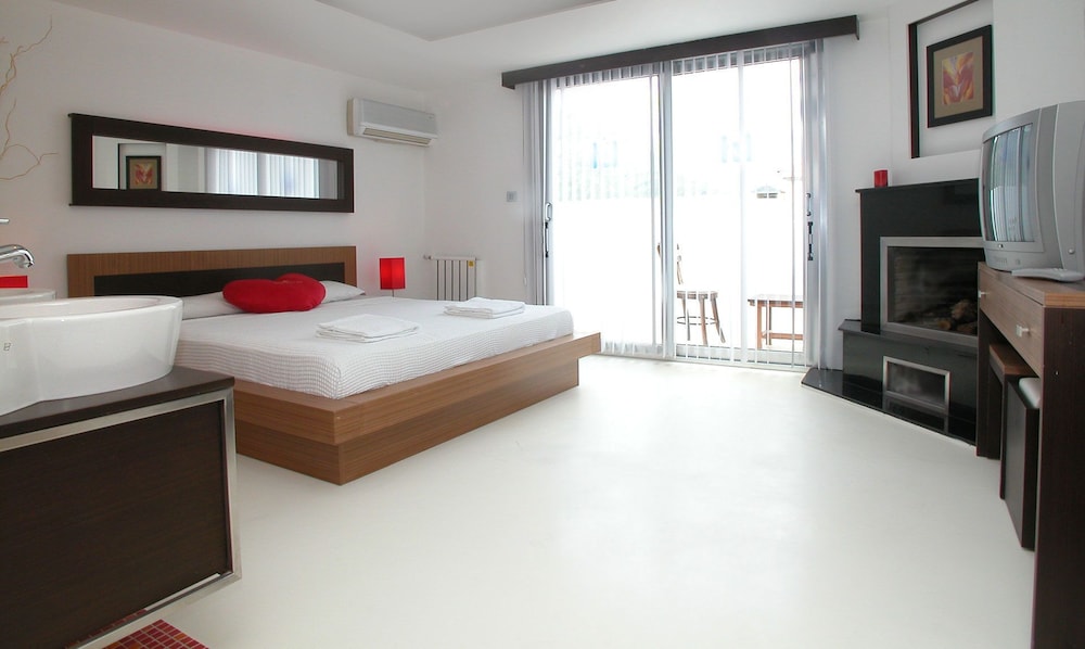 Hotel Devamlı — Hotel rooms in İçmeler, Mugla