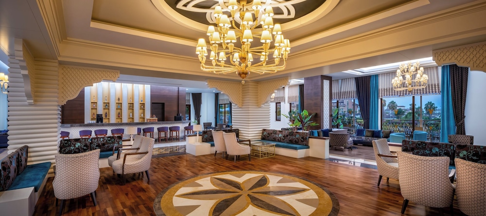 Villa Side Residence — Restaurant & bars in Side