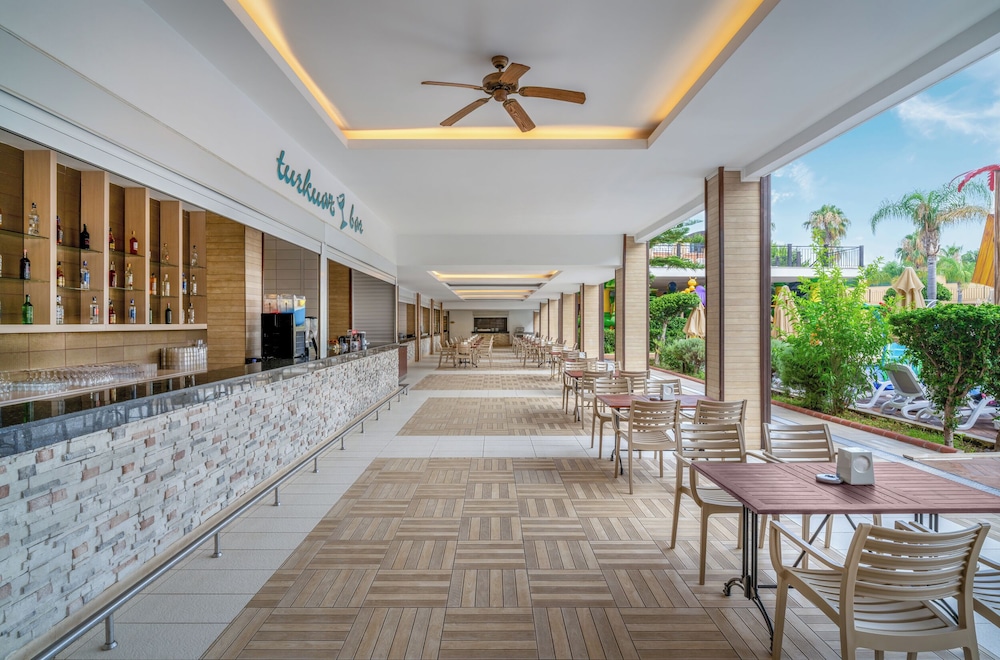 Villa Side Residence — Restaurant & bars in Side