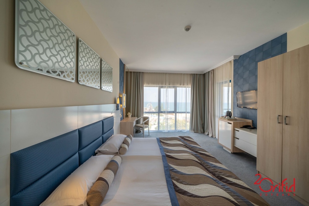 Grifid Arabella Hotel - Ultra All inclusive & Aquapark — Hotel rooms in Golden Sands, Varna Region