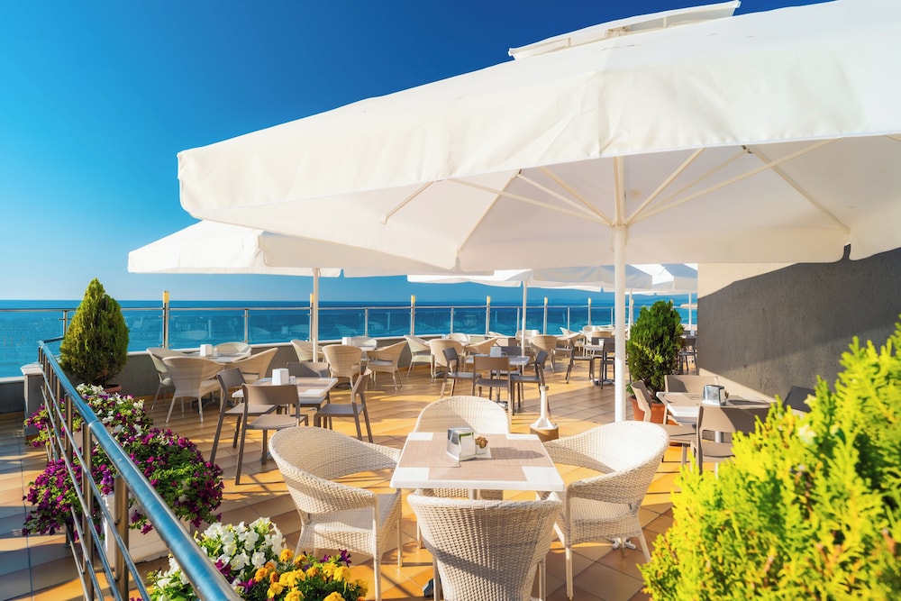 MPM Hotel Arsena — Restaurant & bars in Nessebar, Burgas Region