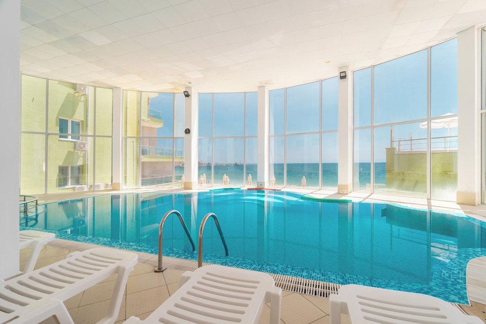 MPM Hotel Arsena — Pool in Nessebar, Burgas Region