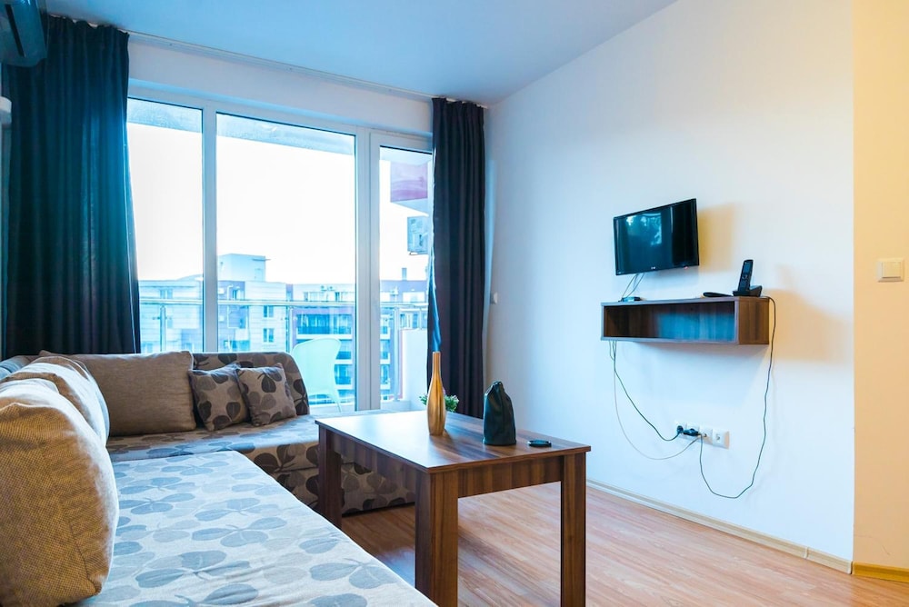 Admiral Plaza Hotel — Hotel rooms in Sunny Beach, Burgas Region