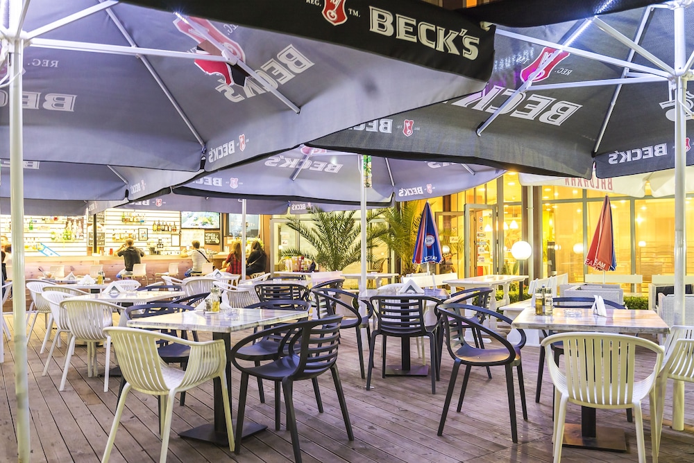 Admiral Plaza Hotel — Restaurant & bars in Sunny Beach, Burgas Region